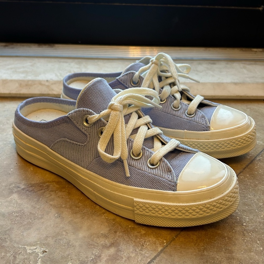 Converse Women's Lavender Canvas Sneakers